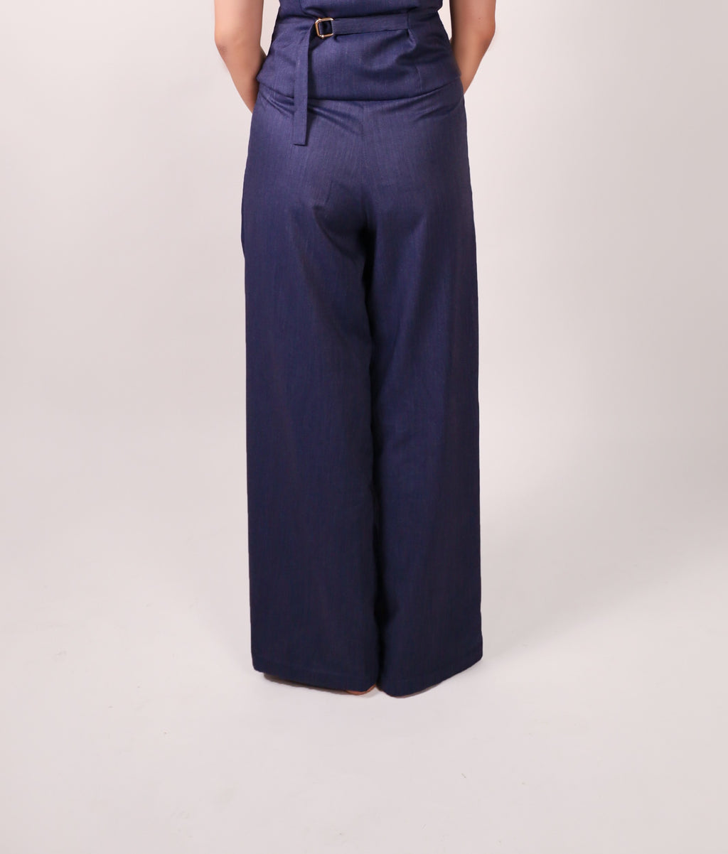 High-quality handmade office trousers with structured fit